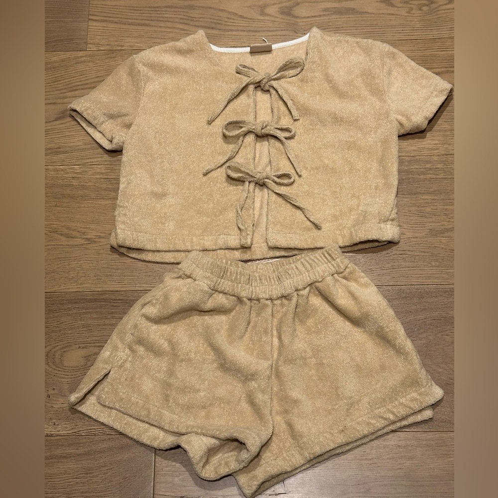 COPY - Terry. Tie front set nwot